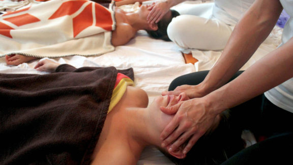 Ayurveda potere tocco massaggio